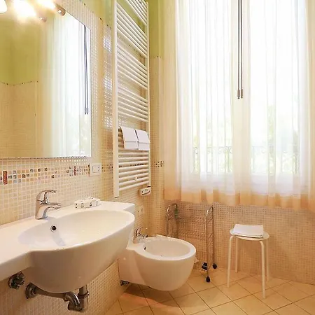 Apartment Relais White