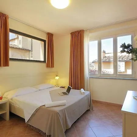 Relais White *