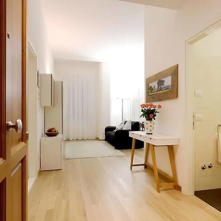 Relais White